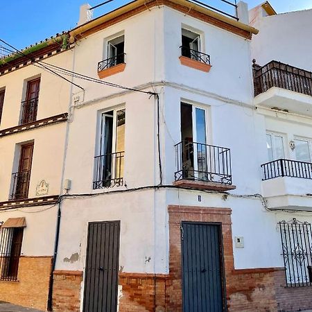 Spanish Town House Эль-Чорро Экстерьер фото
