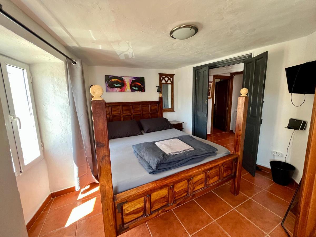 Spanish Town House Эль-Чорро Экстерьер фото