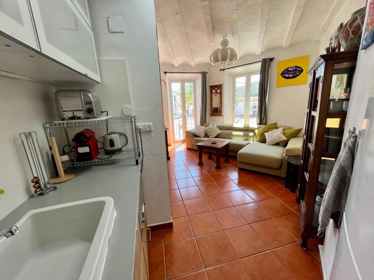 Spanish Town House Эль-Чорро Экстерьер фото